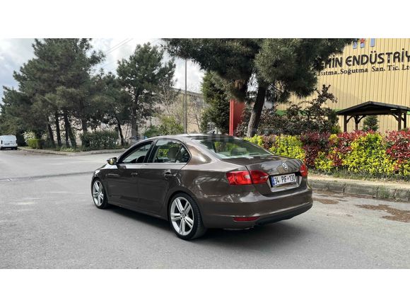 Sahibinden Volkswagen Jetta 1.6 TDi Comfortline 2013 Model İstanbul 234.000 km Kahverengi