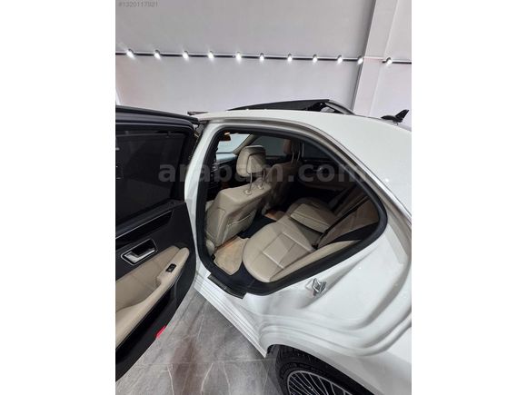 HATASIZ BOYASIZ TRAMERSİZ MERCEDES E250