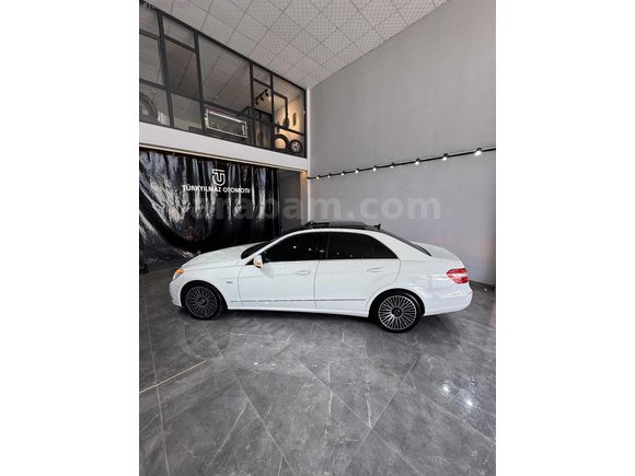 HATASIZ BOYASIZ TRAMERSİZ MERCEDES E250