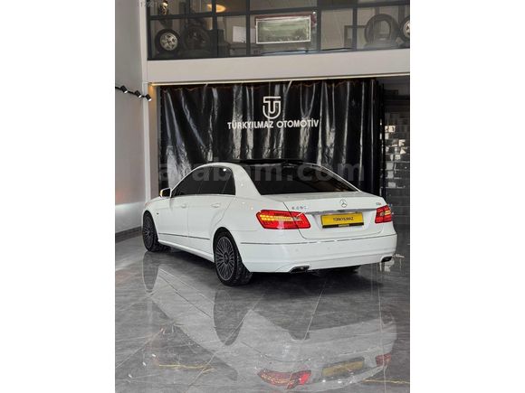 HATASIZ BOYASIZ TRAMERSİZ MERCEDES E250