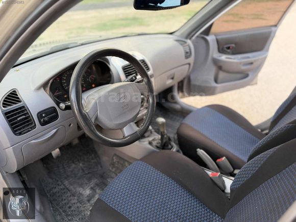 2006 / SIFIRDAN BOYANDI / KLİMA AKTİF / MOTOR KUSURSUZ