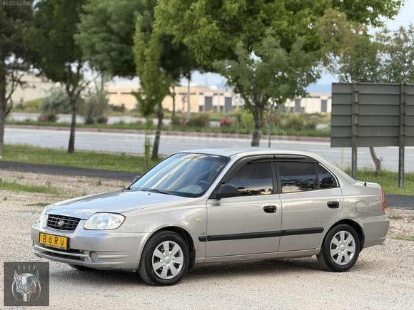 2006 / SIFIRDAN BOYANDI / KLİMA AKTİF / MOTOR KUSURSUZ
