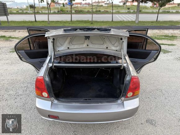 2006 / SIFIRDAN BOYANDI / KLİMA AKTİF / MOTOR KUSURSUZ