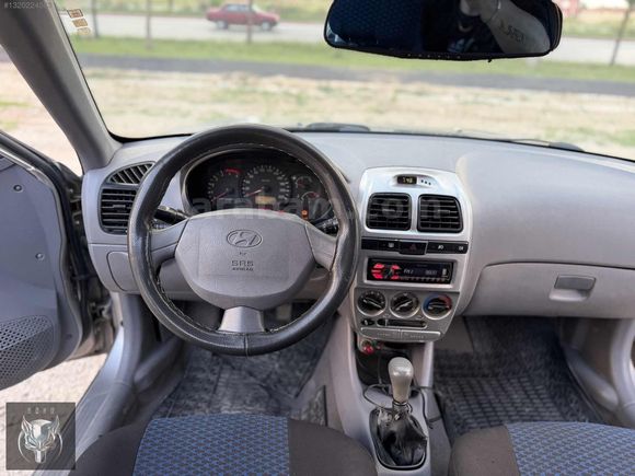 2006 / SIFIRDAN BOYANDI / KLİMA AKTİF / MOTOR KUSURSUZ