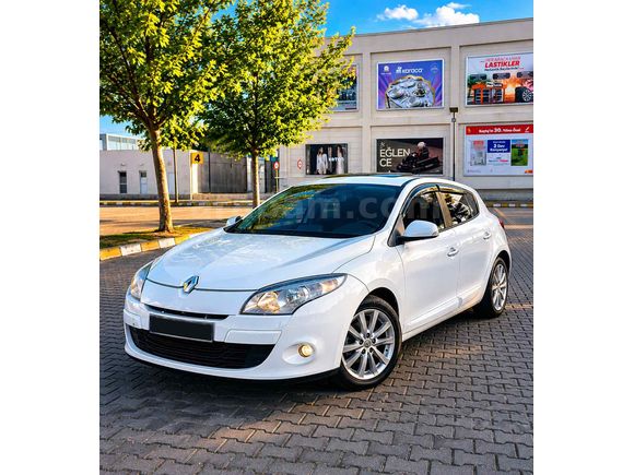 Sahibinden Renault Megane 1.6 Privilege 2011 Model  251.000 km Beyaz