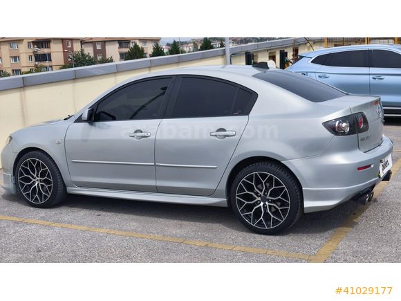 MAZDA 3 - DÜŞÜK KM - SUNROOOF - YENİ MUAYENE