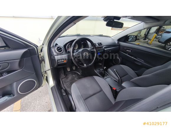 MAZDA 3 - DÜŞÜK KM - SUNROOOF - YENİ MUAYENE