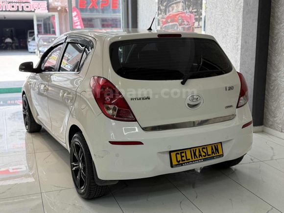 2013 MODEL HYUNDAİ İ20 1.4 CRDI JUMP