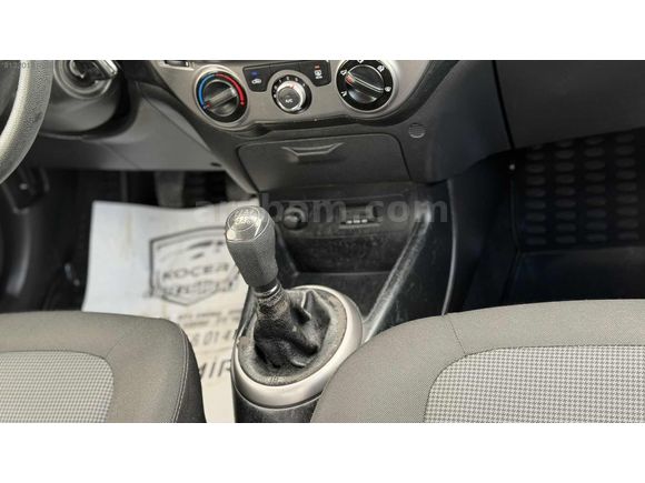 SİMGE DEN 89 BİNDE 2013 HYUNDAİ İ20 1.4 CRDİ SENSE DİZEL