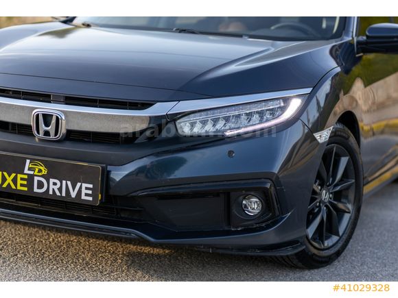 LUXE DRİVEDAN 2021 LANSMAN RENK TERTEMİZ CİVİC-KONUŞAN PAKET