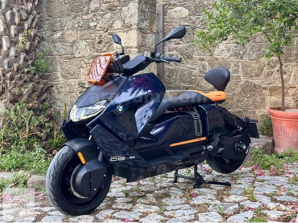 BMW CE-04 Dynamic + Avantgarde Full Opsiyonlu