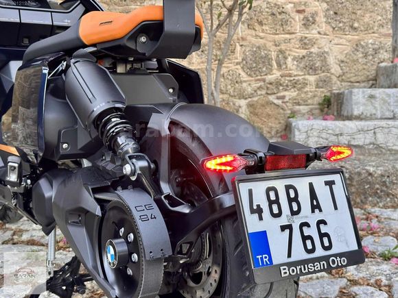 BMW CE-04 Dynamic + Avantgarde Full Opsiyonlu