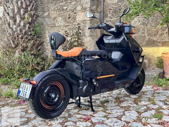 BMW CE-04 Dynamic + Avantgarde Full Opsiyonlu