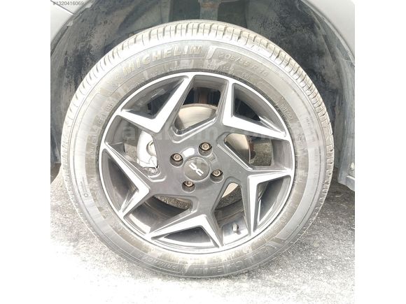 HATASIZ BOYASIZ TRAMERSİZ KM 36 BİN OTOMATİK STEPWAY