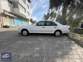 KLASİK TUTKUNLARINA: EŞSİZ KONDİSYONDA MERCEDES E 200 ELEGANCE