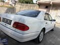 KLASİK TUTKUNLARINA: EŞSİZ KONDİSYONDA MERCEDES E 200 ELEGANCE