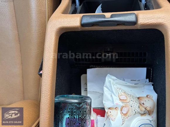 KLASİK TUTKUNLARINA: EŞSİZ KONDİSYONDA MERCEDES E 200 ELEGANCE