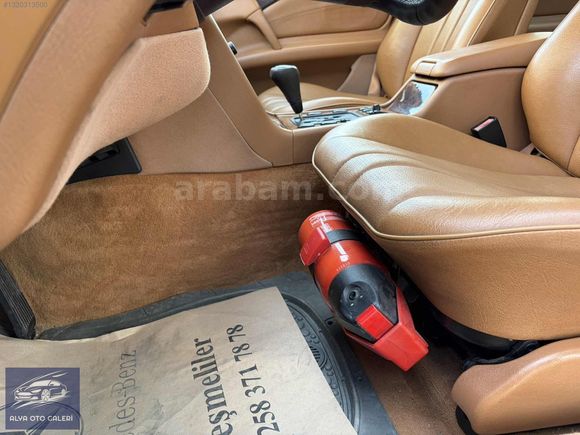 KLASİK TUTKUNLARINA: EŞSİZ KONDİSYONDA MERCEDES E 200 ELEGANCE
