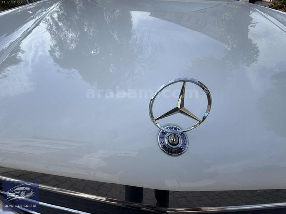 KLASİK TUTKUNLARINA: EŞSİZ KONDİSYONDA MERCEDES E 200 ELEGANCE