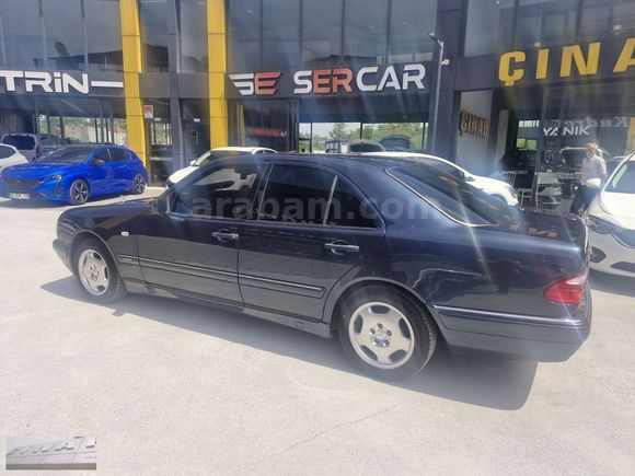 1997 Mercedes E200