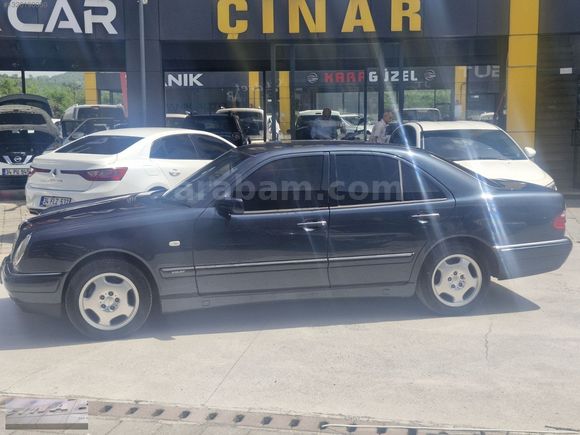 1997 Mercedes E200