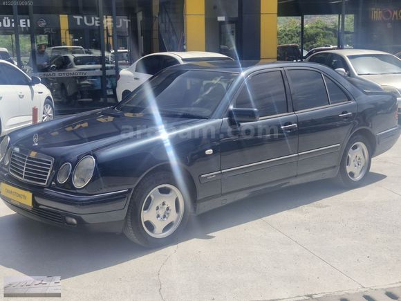 1997 Mercedes E200