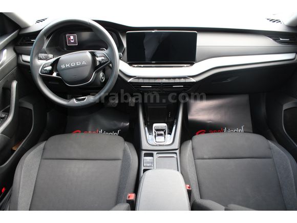 Skoda Octavia  1.5 MHEV ELİTE