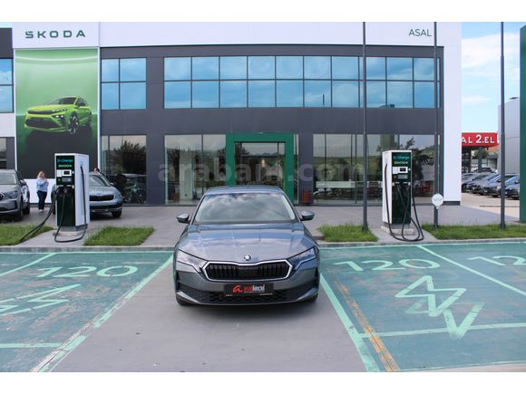 Skoda Octavia  1.5 MHEV ELİTE