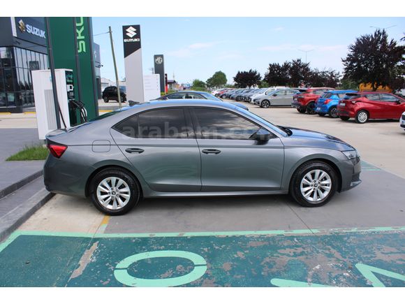 Skoda Octavia  1.5 MHEV ELİTE