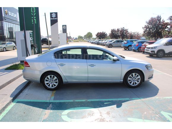 Volkswagen Passat  1.6TDİ COMFORTLİNE