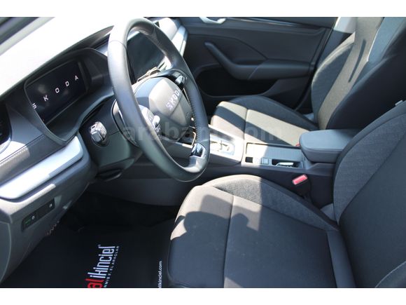 Skoda Octavia  1.5 MHEV ELİTE
