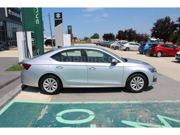 Skoda Octavia  1.5 MHEV ELİTE