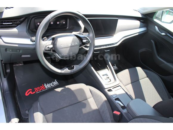 Skoda Octavia  1.5 MHEV ELİTE