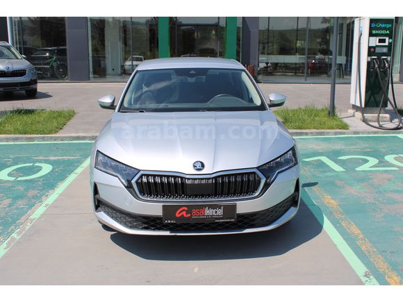 Skoda Octavia  1.5 MHEV ELİTE