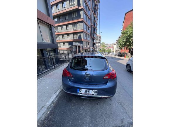 Sahibinden Opel Astra 1.3 CDTI Edition 2013 Model  305.000 km Lacivert