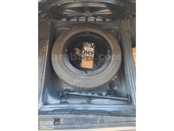 Çağhan Global'den İlk Sahinden Koleksiyonluk W124 Mercedes