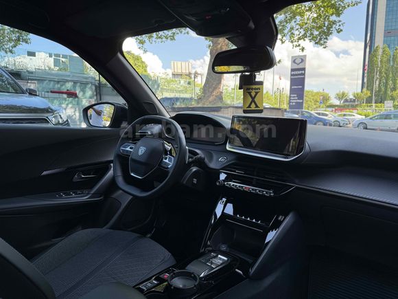 Sahibinden Peugeot 2008 1.2 PureTech Allure 2024 Model 