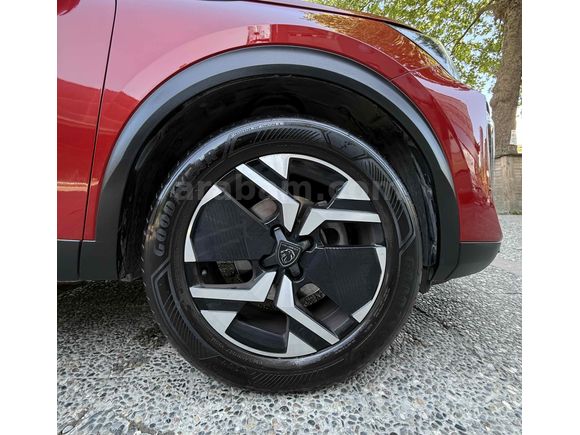Sahibinden Peugeot 2008 1.2 PureTech Allure 2024 Model 