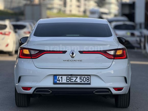 Sahibinden Renault Megane 1.3 TCe Joy 2022 Model 