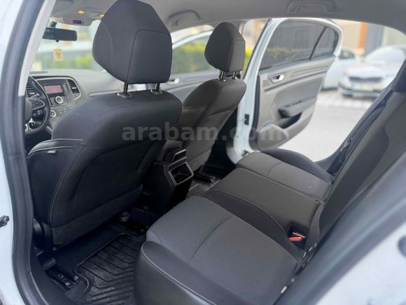 Sahibinden Renault Megane 1.3 TCe Joy 2022 Model 