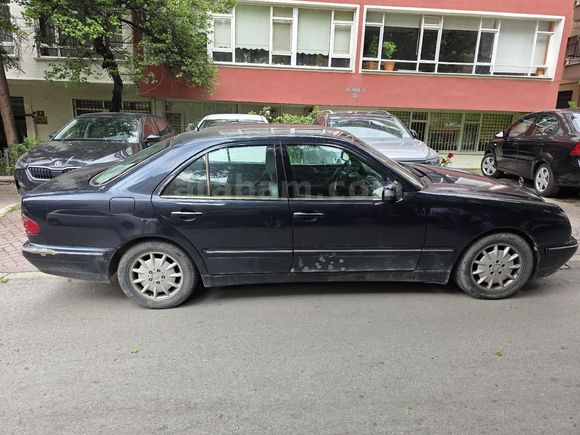 ORİJİNAL 390.000 KİLOMETREDE  MERCEDES E200 KOMPRESÖR