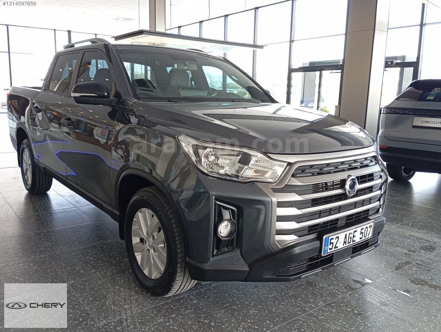 Galeriden KGM SsangYong Musso Grand 2.2 D Platinum 2023 Model İstanbul 32.500 km Gri 4