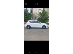 ACİLL SATILIK Hyundai i30 1.6 CRDi Team 2011 Model  281.000 km Beyaz