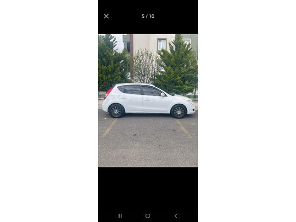 ACİLL SATILIK Hyundai i30 1.6 CRDi Team 2011 Model  281.000 km Beyaz