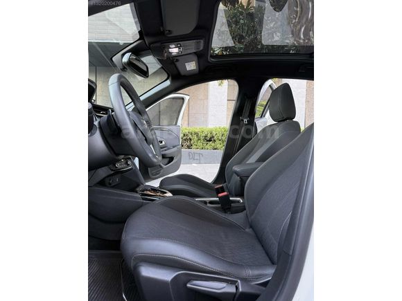 CHİLA | 2023 CORSA 1.2 T ELEGANCE ÇİFT RENK CAM TAVAN HATASIZ