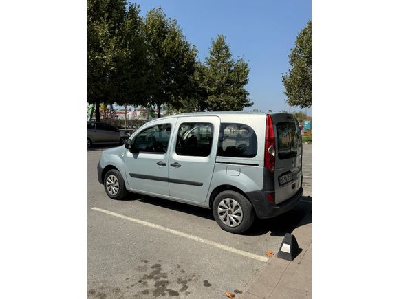 Sahibinden Renault Kangoo Multix 1.5 dCi Authentique 2012 Model