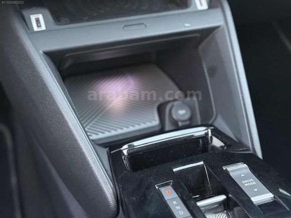CİTRÖEN E-C4..HATASIZ..BOYASIZ..TRAMERSİZ..8.500KM..SIFIR HATA