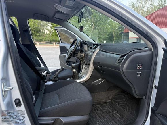 DENİZLİ OTOMOTİV DEN 2009 COROLLA 1.4 D-4D COMFORT ORJİNAL