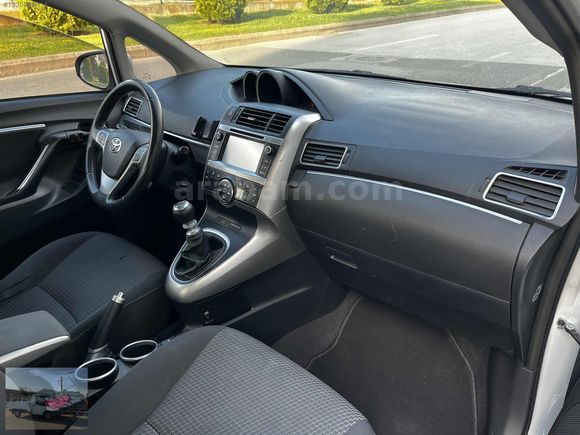 143 BINDE 2014 MODEL TOYOTA VERSO ELEGANT 7 KISILIK HATASIZ