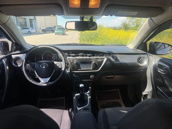 Sahibinden Toyota Auris 1.4 D-4D Advance 2013 Model